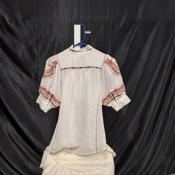 Akemi + Kin White XS Top - Picture 7 of 9